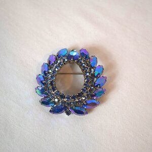 Vintage Blue Rhinestone Brooch   Sara Coventry Like